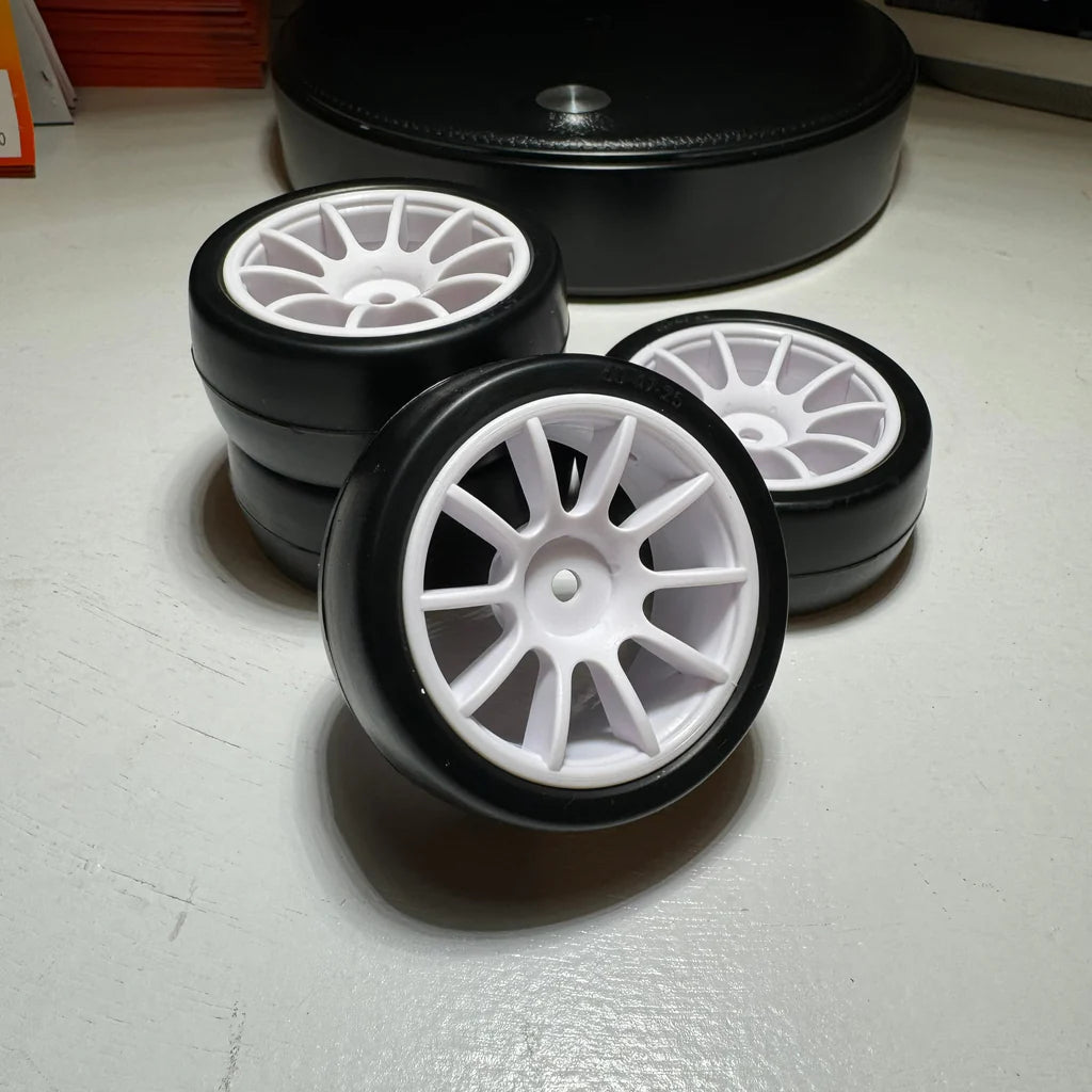 Ride RC 1/10 M-Chassis High Grip Tires MT33R White (4)